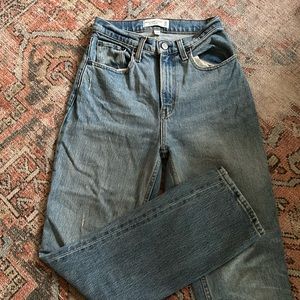 Abercrombie the 90s ultra high rise CURVE LOVE size 24/00 short